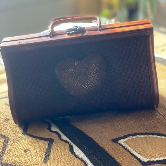 Wooden Clutch - Picture 4 of 7